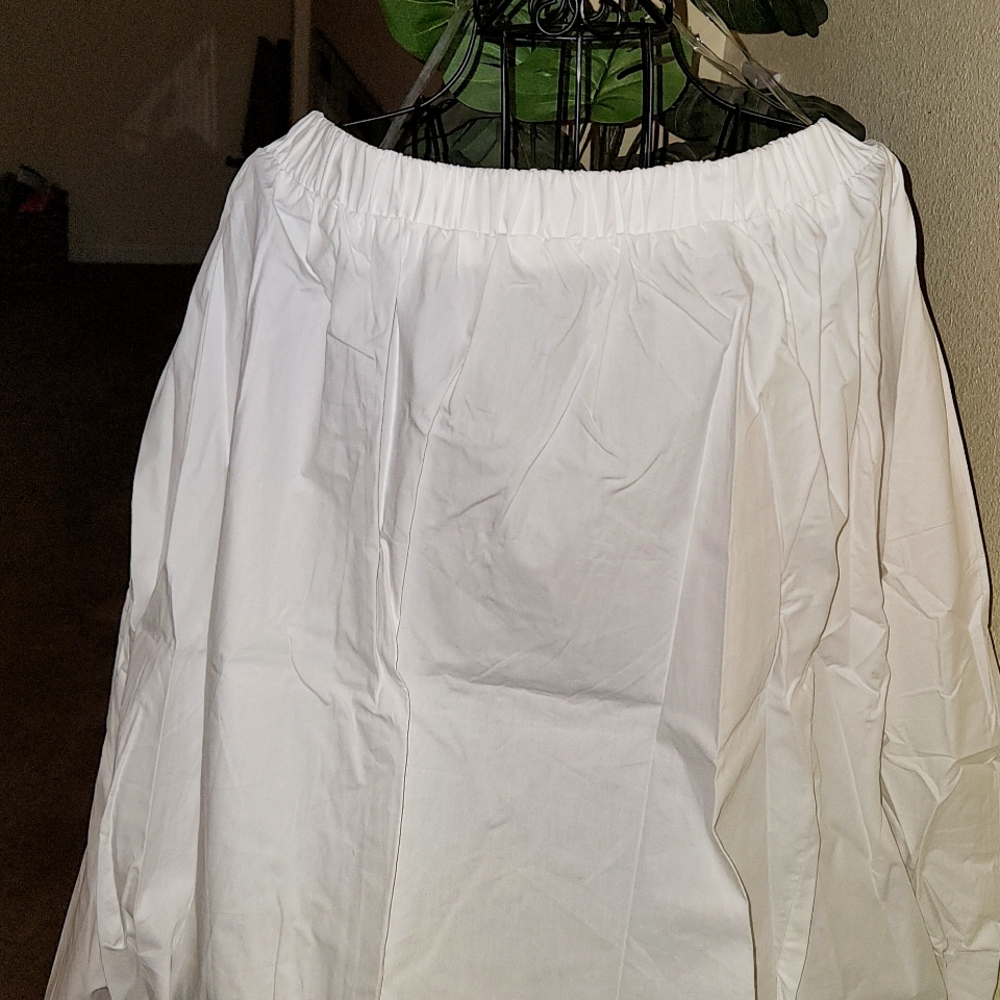 Off the shoulder blouse - Picture 2 of 3